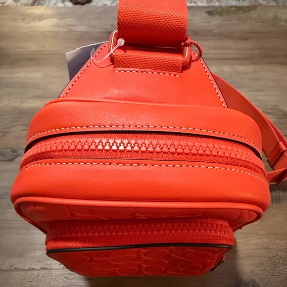 Coach Track Pack Bag 14. NWT! - Picture 13 of 16